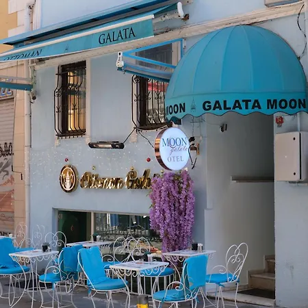 Galata Moon فندق 2*