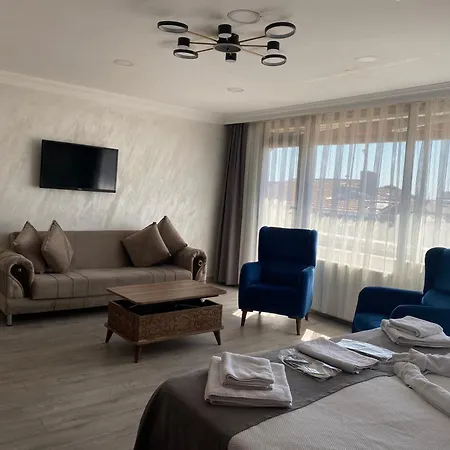 Galata Moon 4*