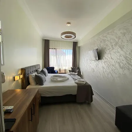 Galata Moon 4*