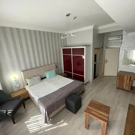 Galata Moon 4*